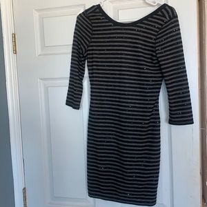 Perfect dress for the holidays! From express.